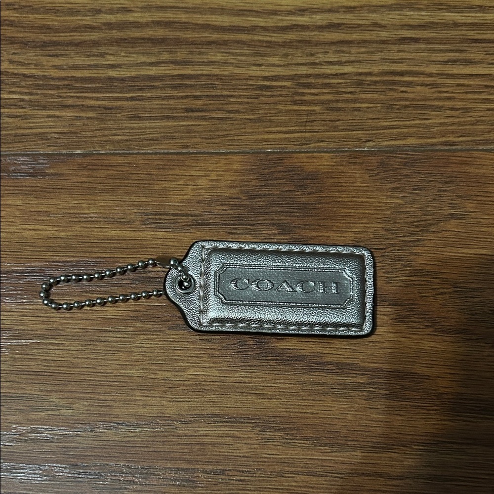 Small Coach Silver Metallic Leather Fob Bag Charm Keychain Hang Tag Approx 2"